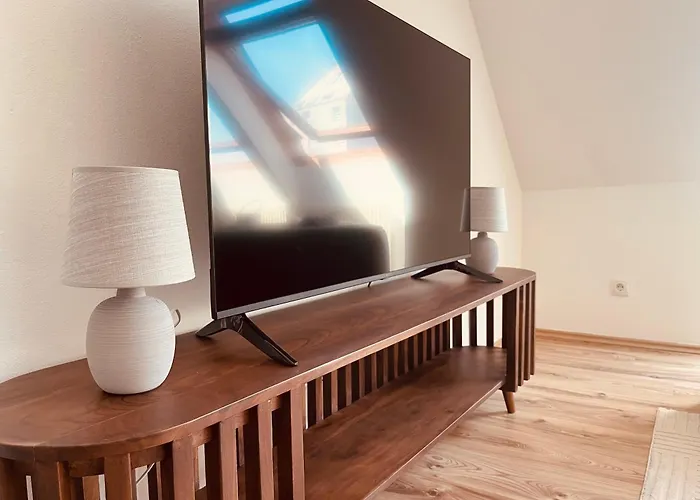 Appartement Modern 1br Sofabed Next To Metro U1 Only 15min To Center