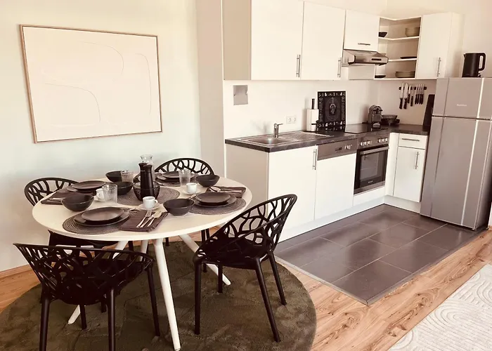 Modern 1br Sofabed Next To Metro U1 Only 15min To Center Wenen