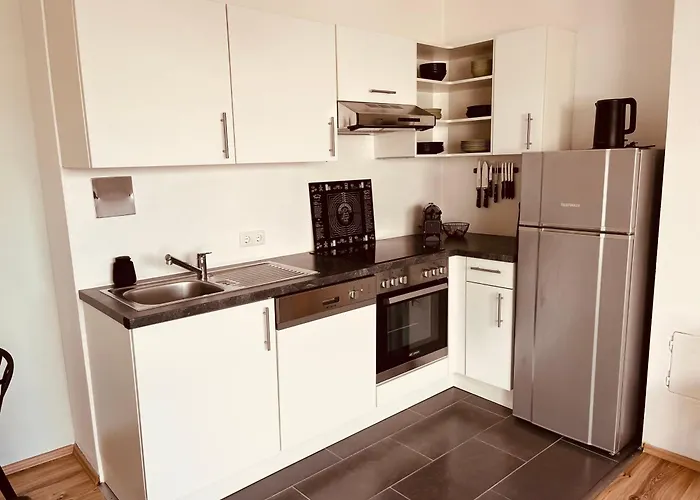Appartement Modern 1br Sofabed Next To Metro U1 Only 15min To Center Wenen