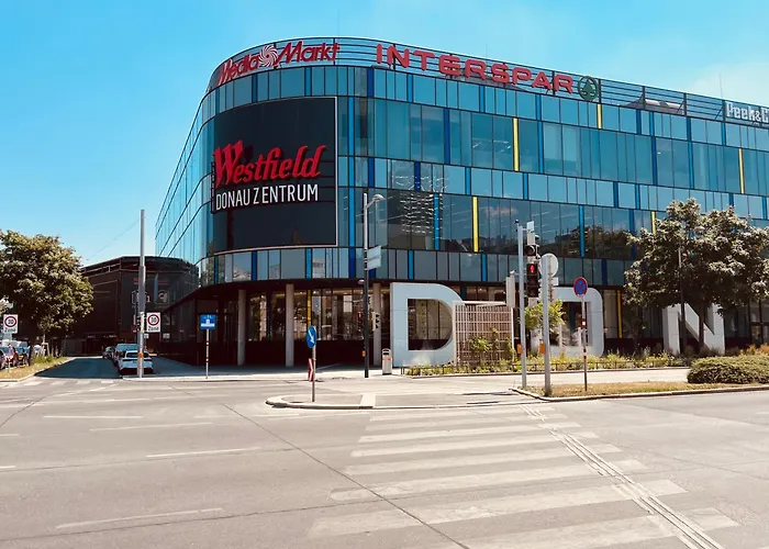 Modern 1br Sofabed Next To Metro U1 Only 15min To Center Appartement *
